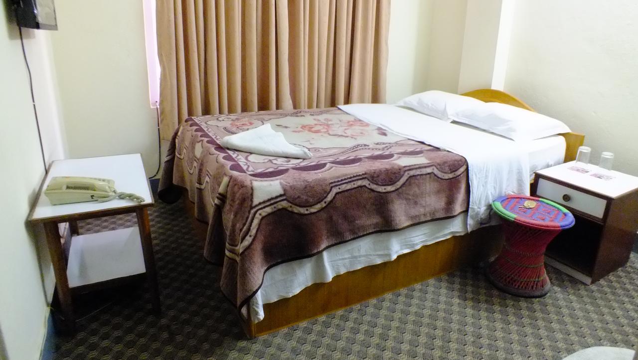 Hotel Dolphin Kathmandu Bagian luar foto