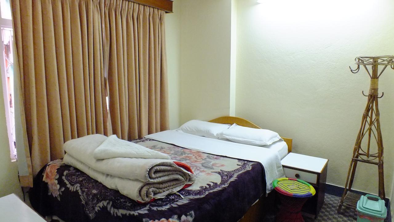 Hotel Dolphin Kathmandu Bagian luar foto