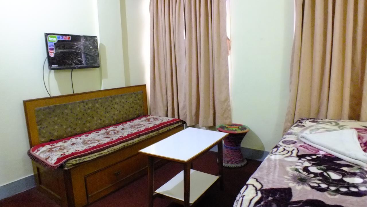 Hotel Dolphin Kathmandu Bagian luar foto