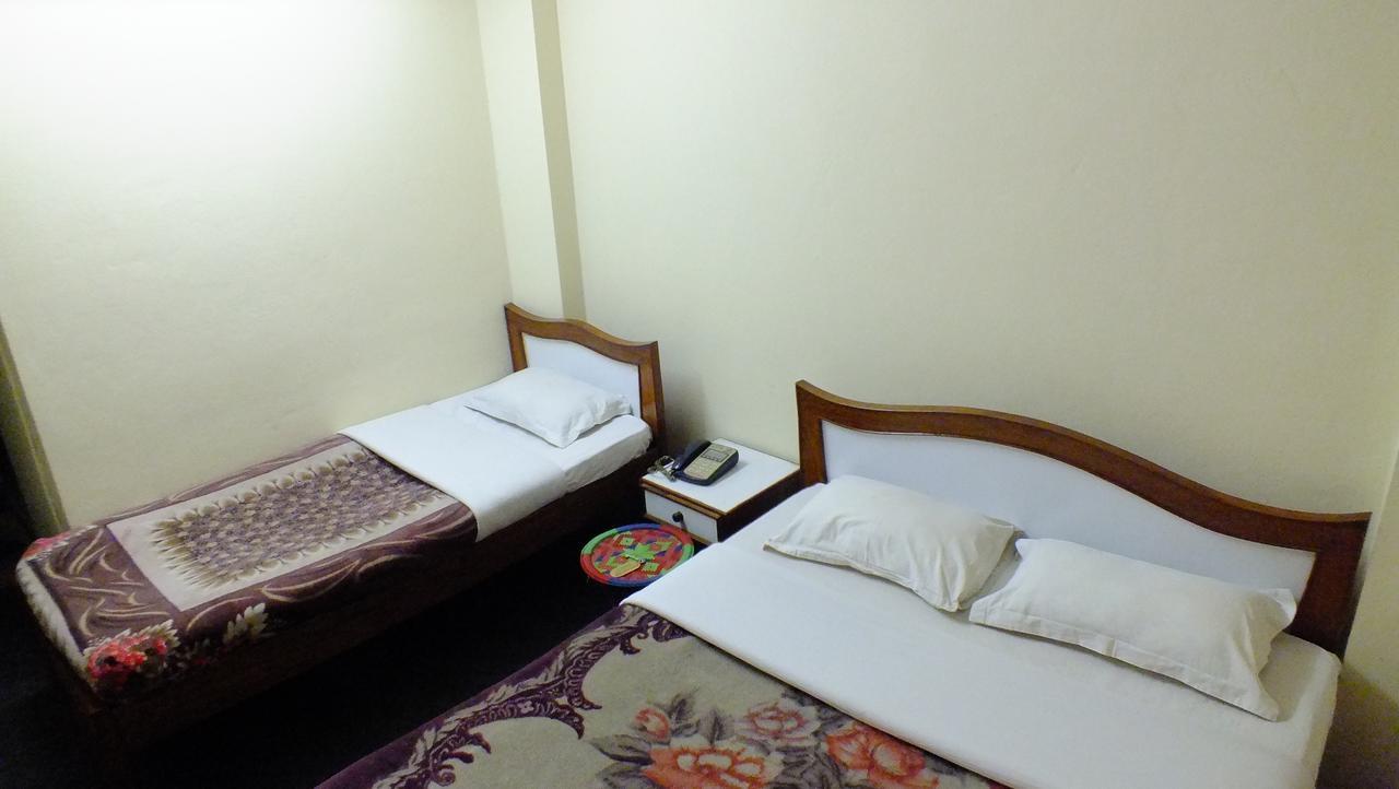 Hotel Dolphin Kathmandu Bagian luar foto
