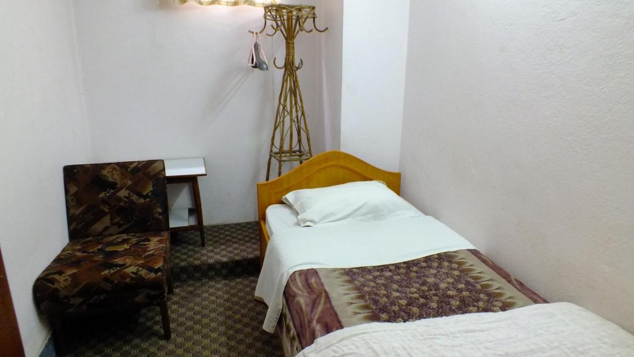 Hotel Dolphin Kathmandu Bagian luar foto