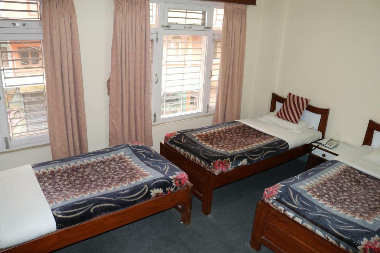 Hotel Dolphin Kathmandu Bagian luar foto